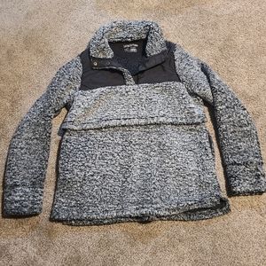 Latched mama sherpa pullover